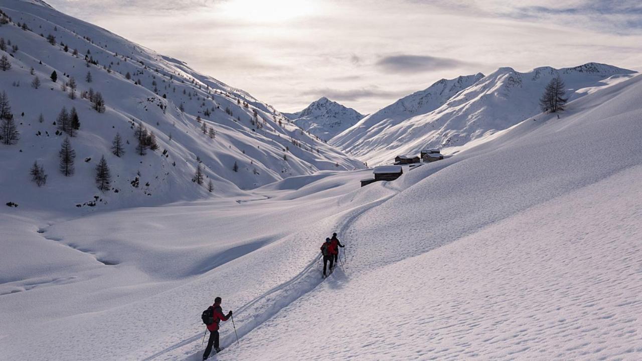 Bernina Suites - Vicino Al Bernina Express Tirano Exteriör bild