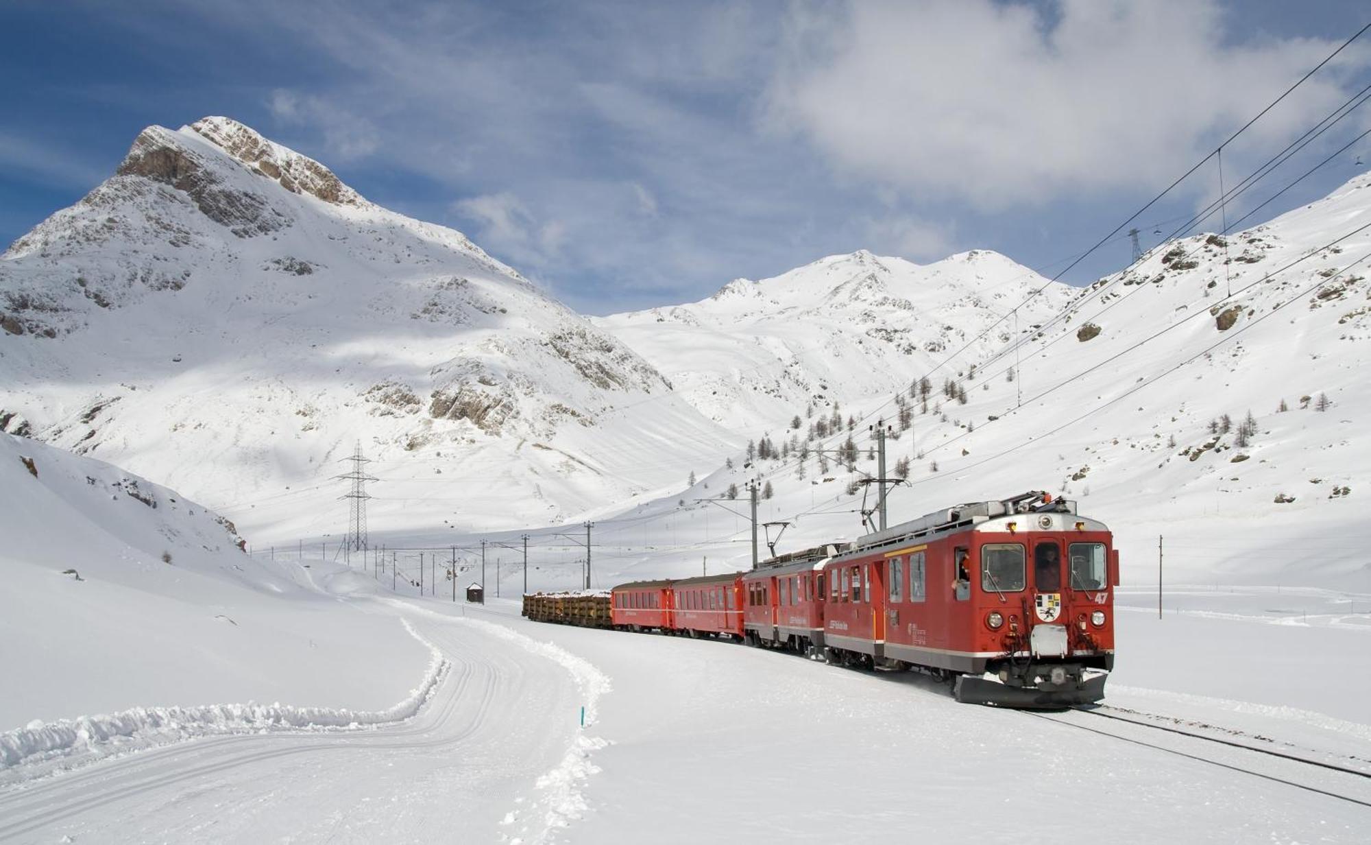 Bernina Suites - Vicino Al Bernina Express Tirano Exteriör bild